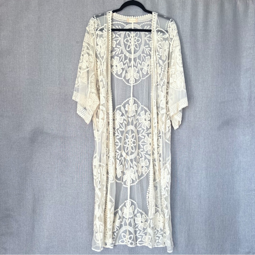 Altar'd State Flower Lace Cardigan Kimono in Cream